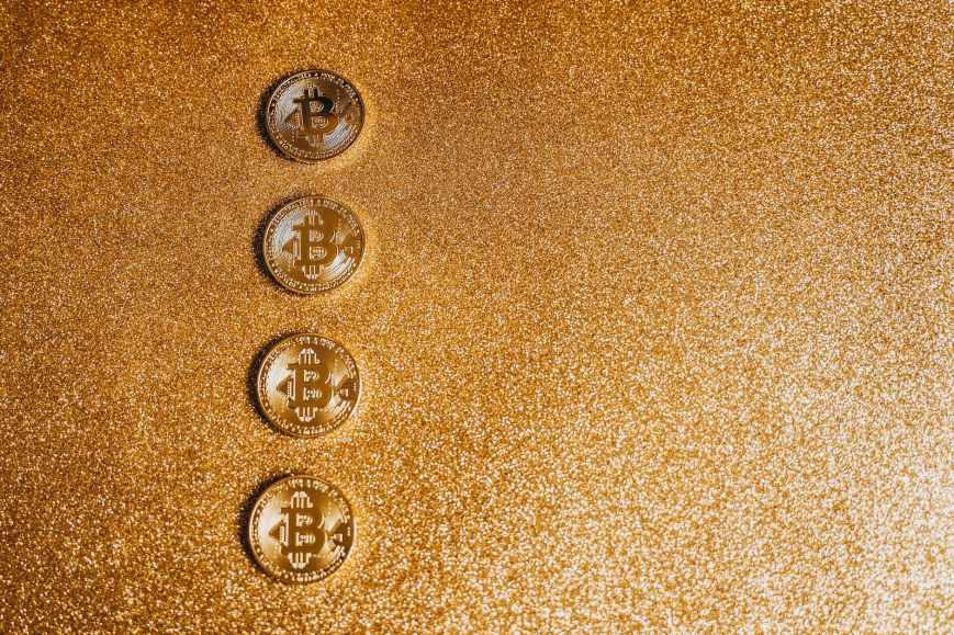 Wikipedia Founder Bashes Bitcoin, Igniting Strong Responses From Prominent Crypto Figures